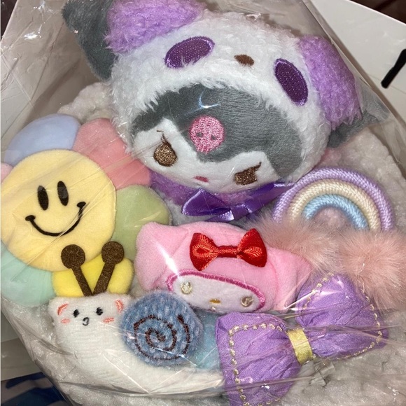 Sanrio/hello kitty/my melody/kuromi/cinnamaroll bouquet - Picture 5 of 6